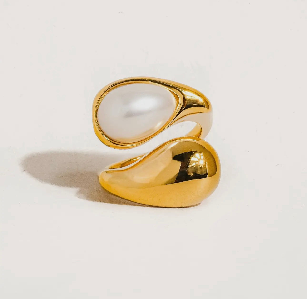 The Paris Pearl Ring