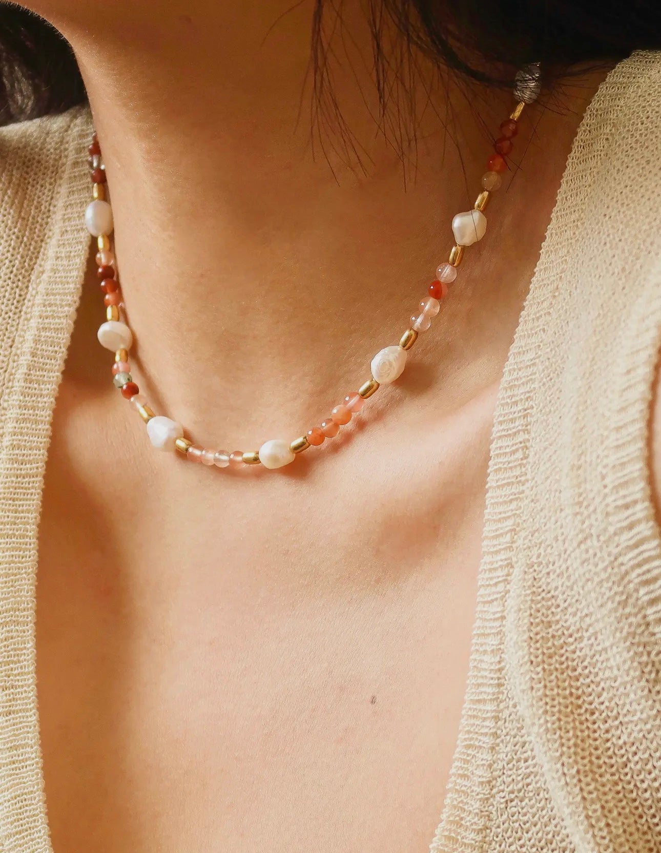 Rose Pearl Shoreline Necklace