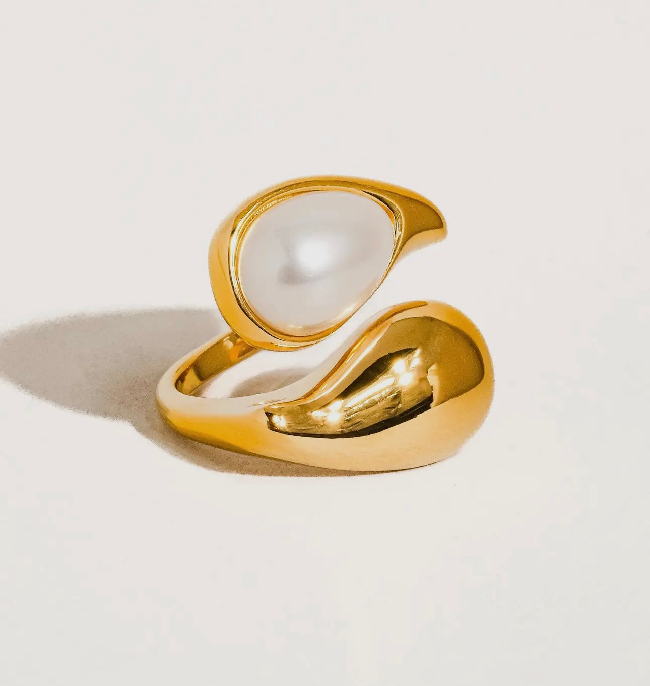 The Paris Pearl Ring