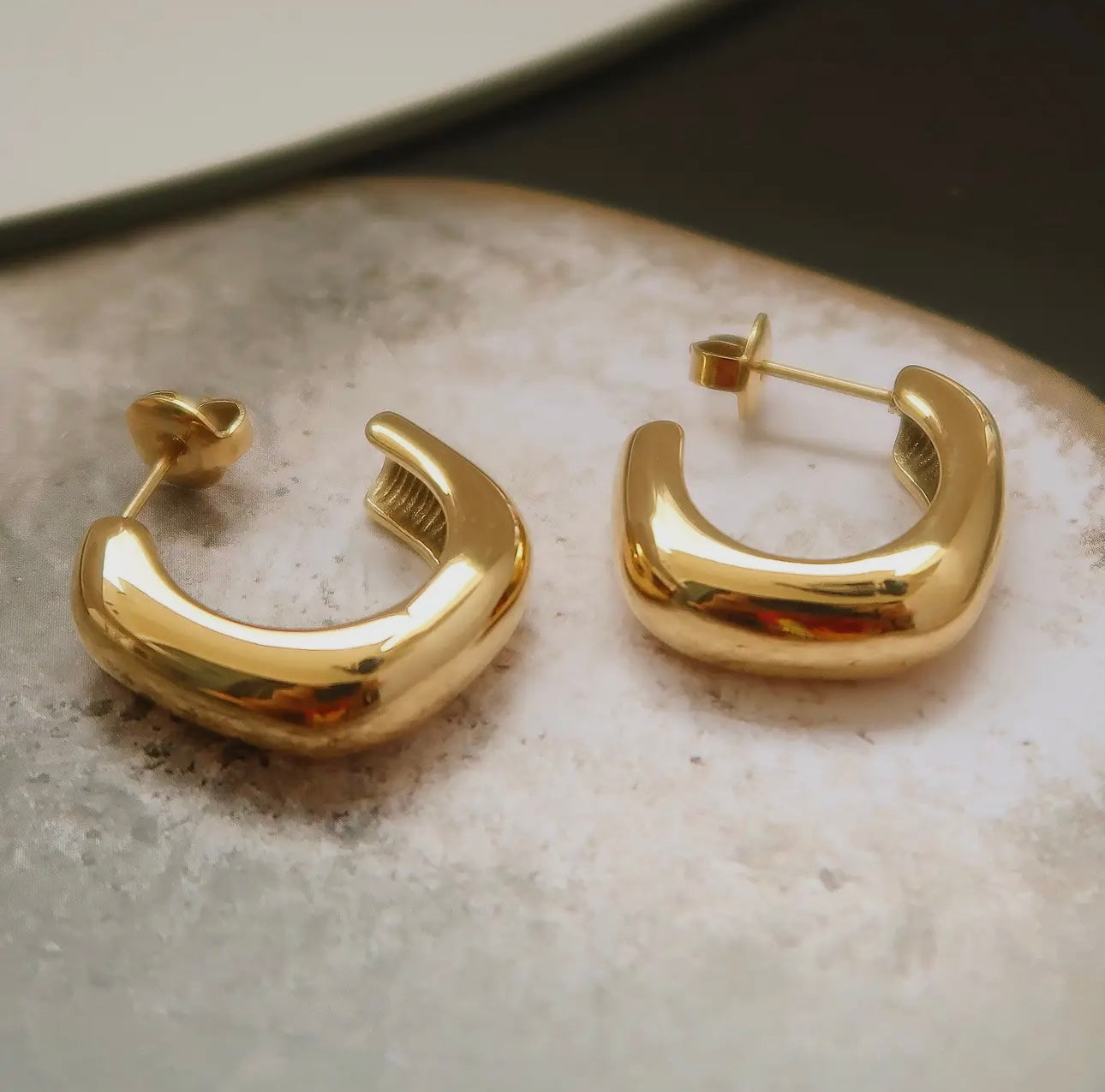 Old Money Hoops in Gold