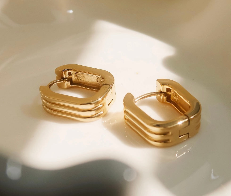 Noa Stripe Huggie Hoops