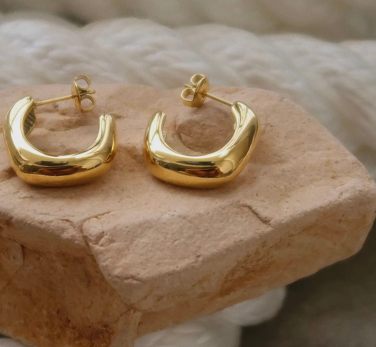 Old Money Hoops in Gold