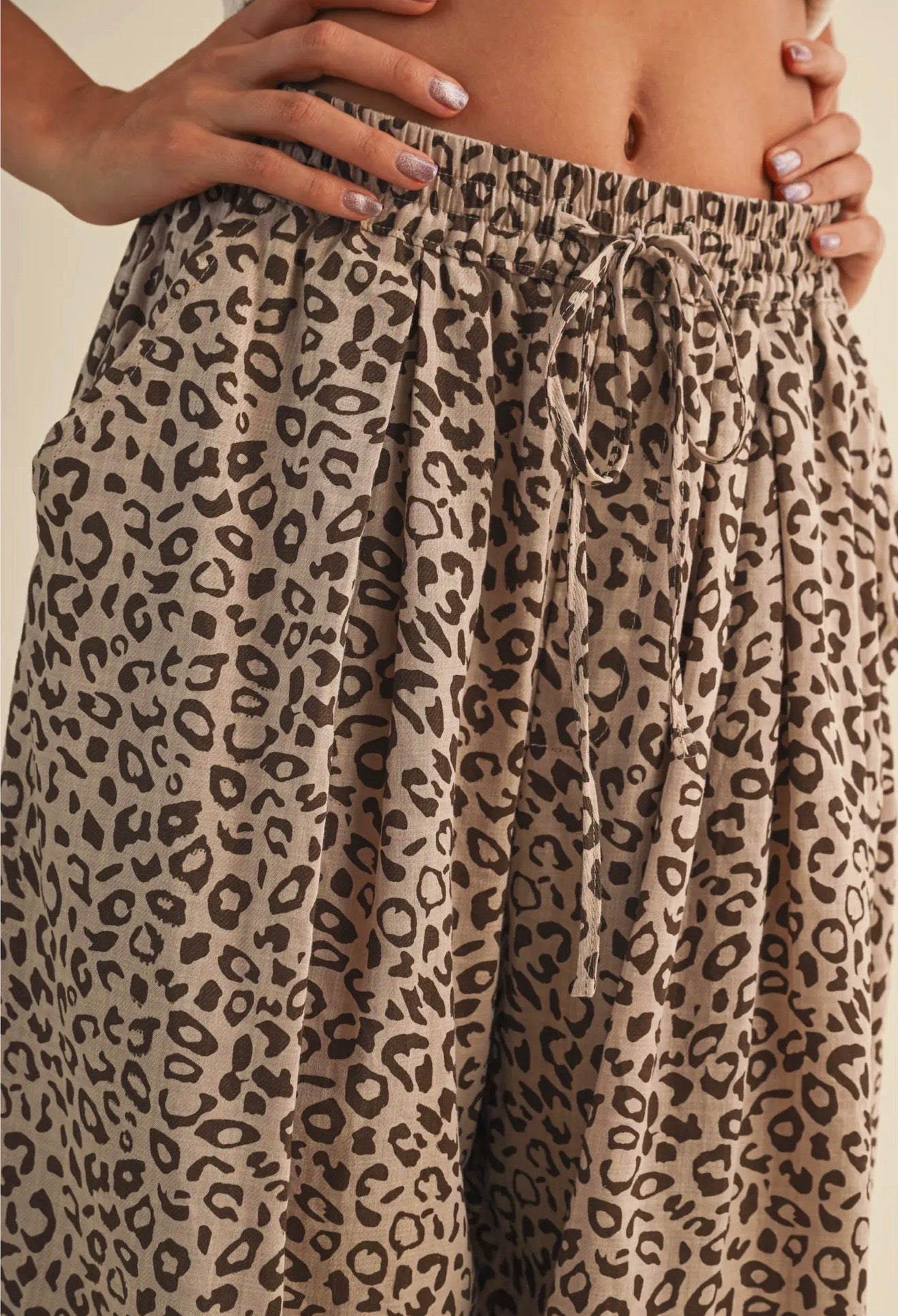 Wild Escape Jogger Pants