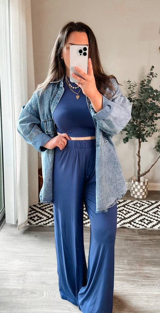 Essential Lounge Set in Blue