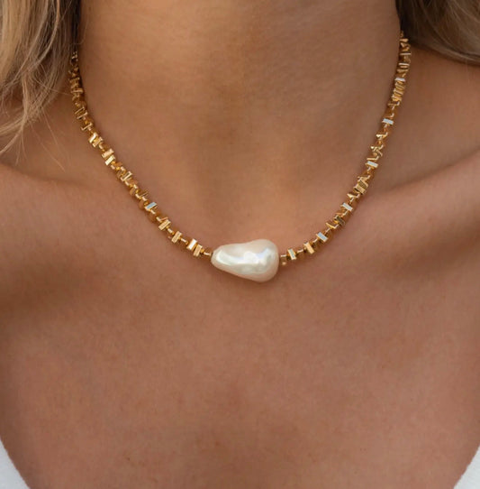 Pearl Coast Necklace
