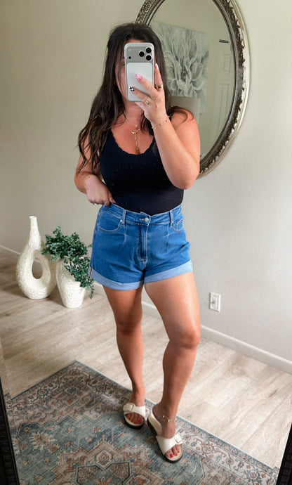 The Everyday Cuffed Shorts