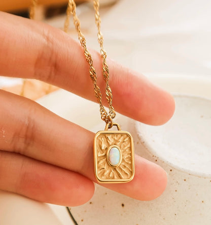 The Solara Necklace