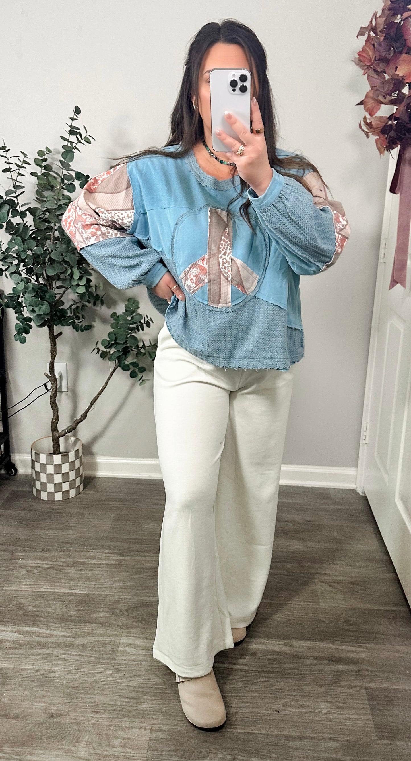 Peace & Love Pullover