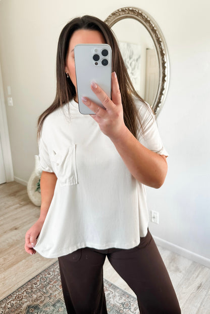 Everyday Pocket Tee in Sand Beige