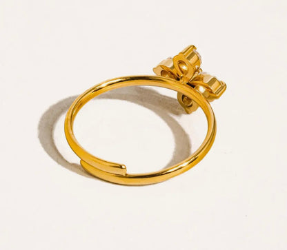 Dainty Blooms Ring
