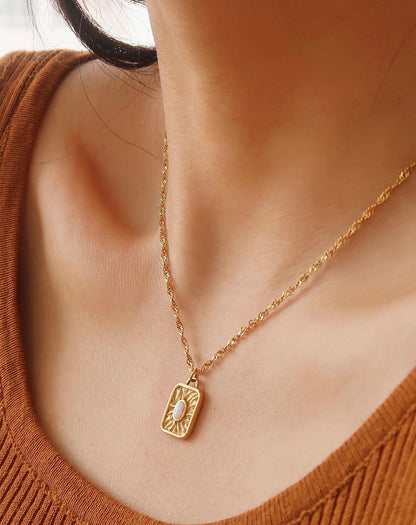 The Solara Necklace
