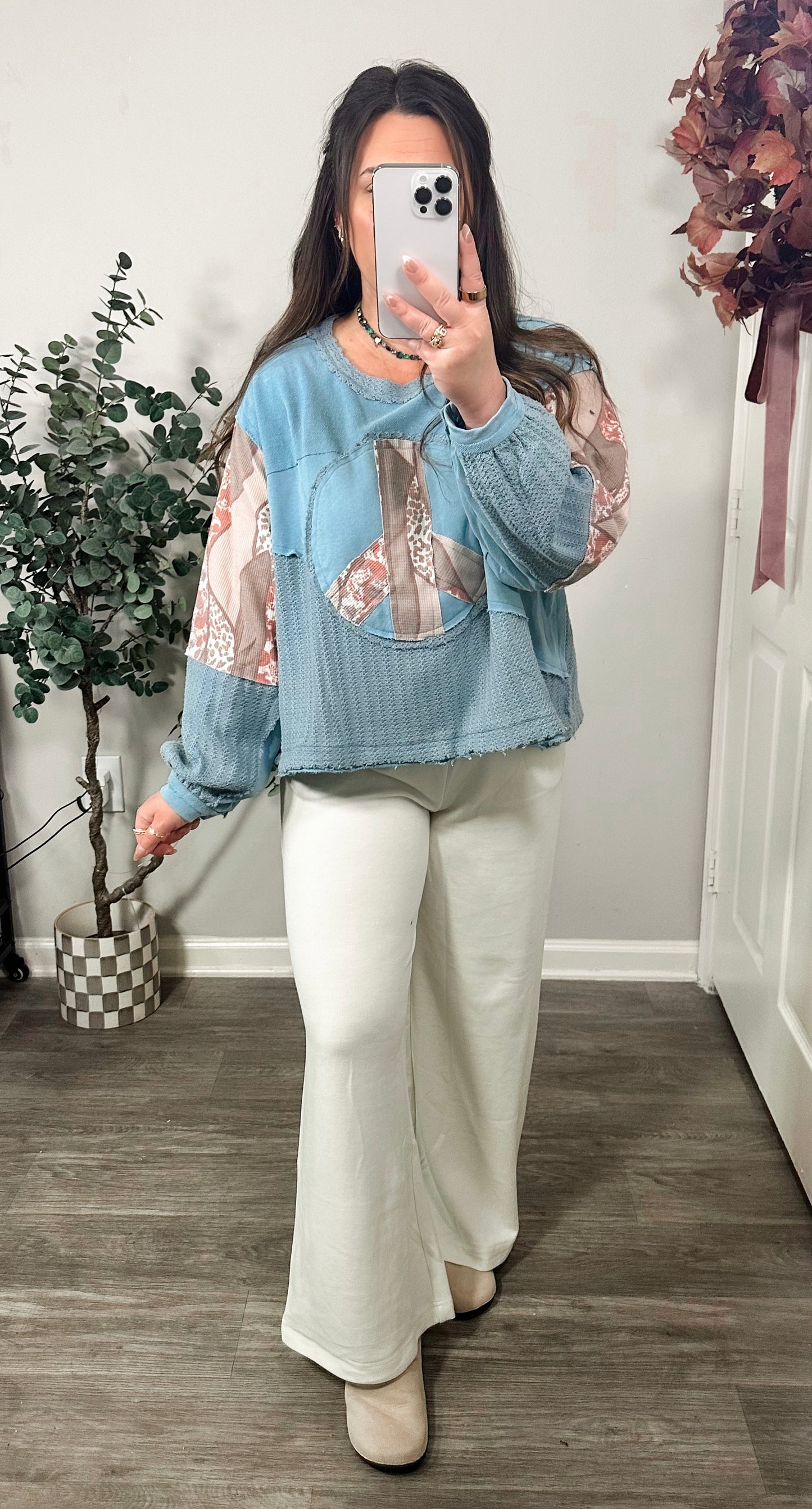 Peace & Love Pullover