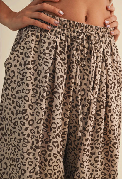 Wild Escape Jogger Pants