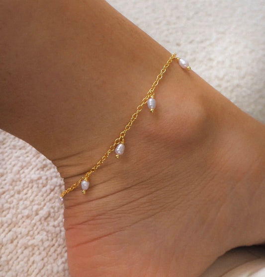 Pretty in Pearls Anklet
