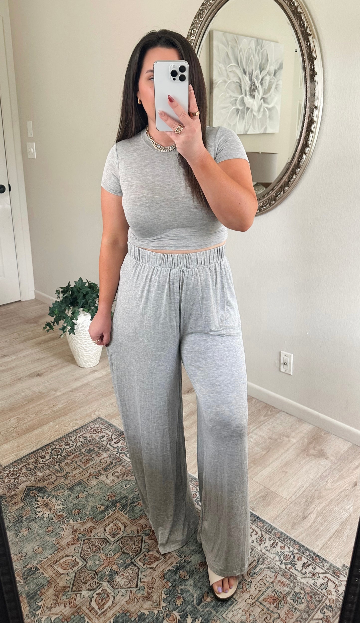 Essential Lounge Set in Heather Gray